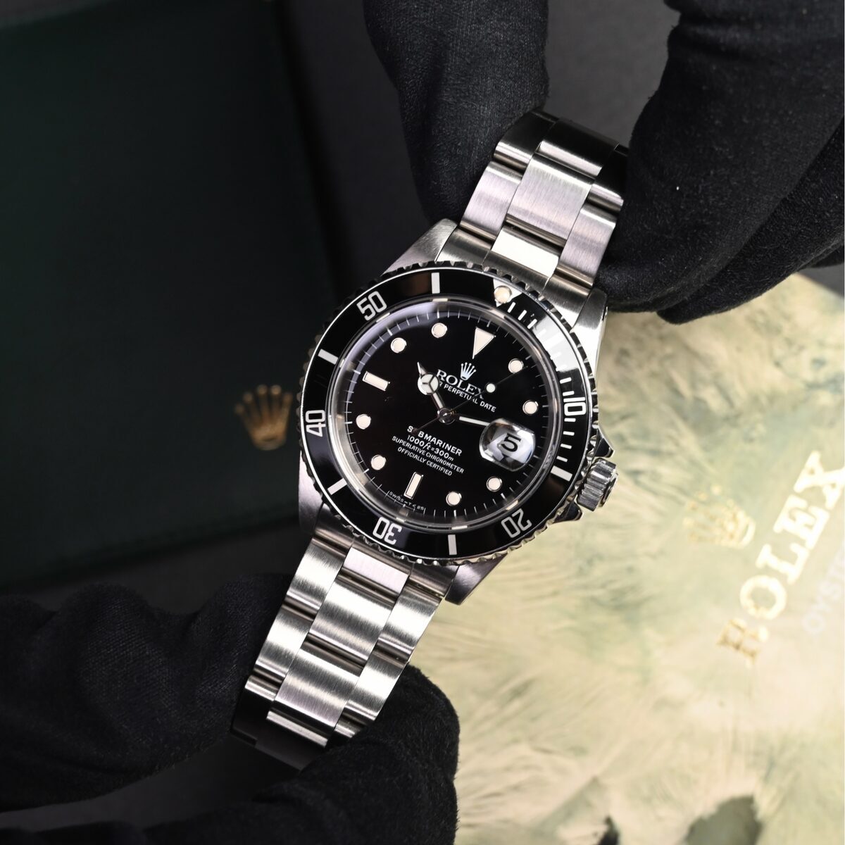Rolex Submariner 16610 Stahl Schwarz mit Originalbox - Ankauf bei CHRONOWERK
